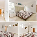 Holiday home Casa Leo *