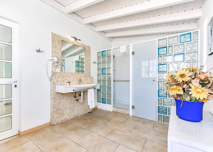 Casa Leo * أذيخي